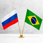 Настольные флаги России и Бразилии 