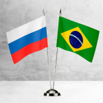 Настольные флаги России и Бразилии 