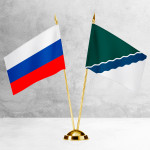 Настольные флаги России и Новосибирска на разных вариантах подставок